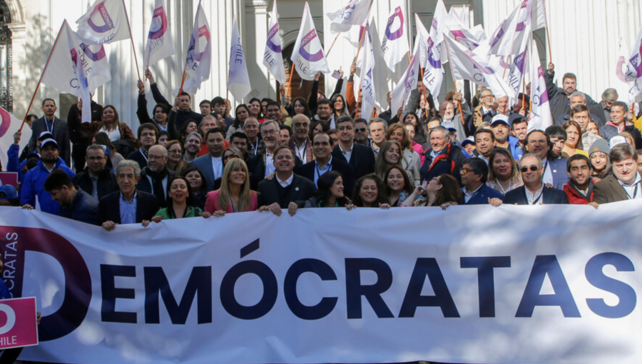 Demócratas se consolida como partido en tres regiones y fija plazo de expansión