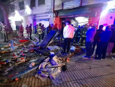 Tres personas lesionadas dejó explosión en un local de comida en Conchalí