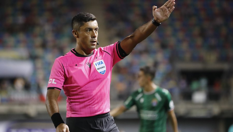 Nicolás Gamboa volverá a arbitrar a cuatro meses de su polémica con Audax Italiano