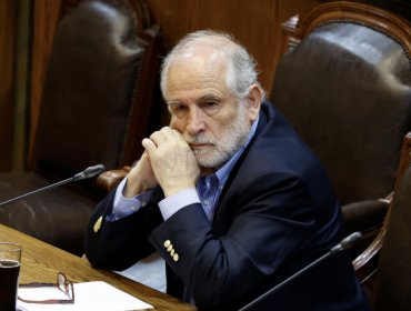 Ministro Montes califica de "descriterio" convenio entre pareja de diputada Pérez y exseremi