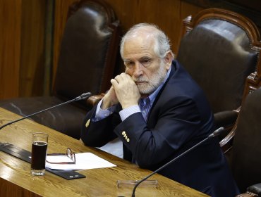 Partido Republicano solicita la renuncia del ministro Montes por convenio entre Minvu y Democracia Viva