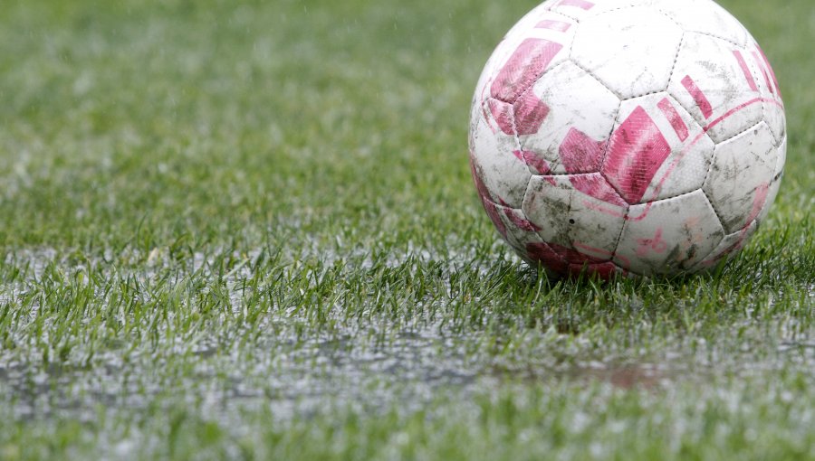 Partido entre la UC y S. Wanderers por Copa Chile estaría en riesgo de suspensión por las lluvias