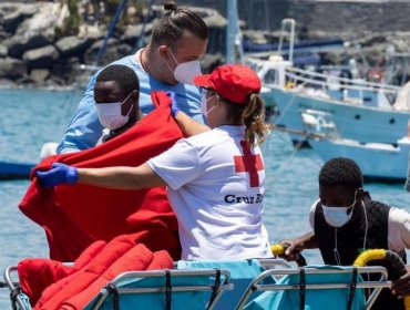 Al menos 30 migrantes pueden haber muerto en el hundimiento de un barco frente a las Islas Canarias