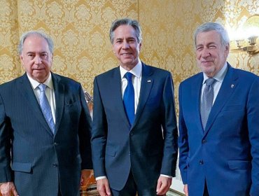 Canciller se reunió con secretario de Estado de EE.UU. para abordar la continuidad de Chile en el programa Visa Waiver