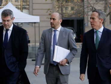 Diputado Andrés Longton irá a Contraloría por beca de magíster otorgada a Daniel Andrade