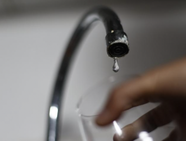 Postergan inicio del corte de agua para las 34 comunas de la región Metropolitana