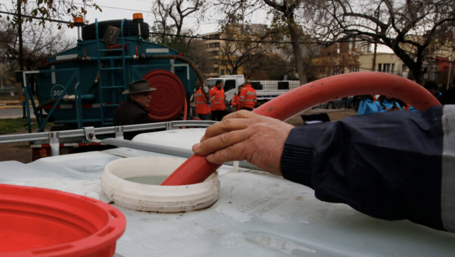 Presidente Boric anuncia suspensión del corte de agua potable previsto para la región Metropolitana