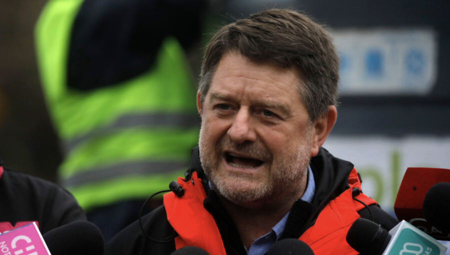 Gobernador Orrego anunció 570 puntos de abastecimiento de agua en la región Metropolitana