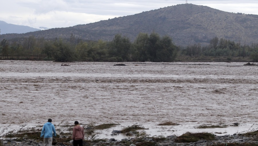 Alcalde de Coltauco solicita al Gobierno declarar Estado de Catástrofe por desbordamiento del río Cachapoal