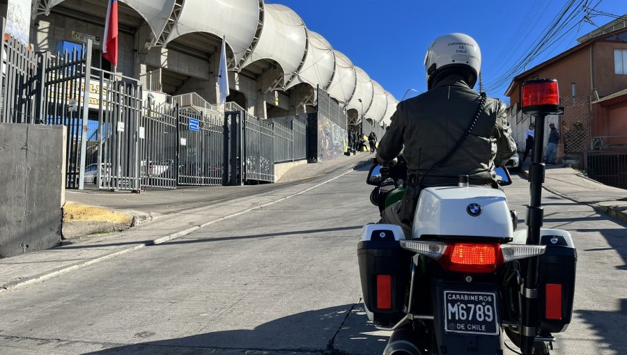 Conductor ebrio chocó cuatro autos e intentó atropellar a carabinero a la salida del clásico en Coquimbo: fue detenido a tiros