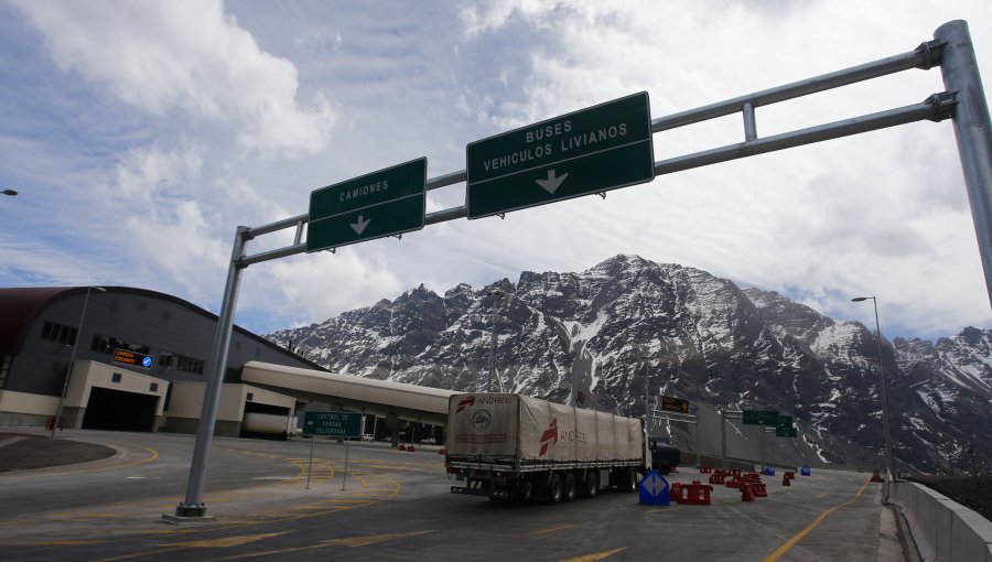 Al menos por 7 días se mantendrá cerrado paso internacional Los Libertadores en Los Andes