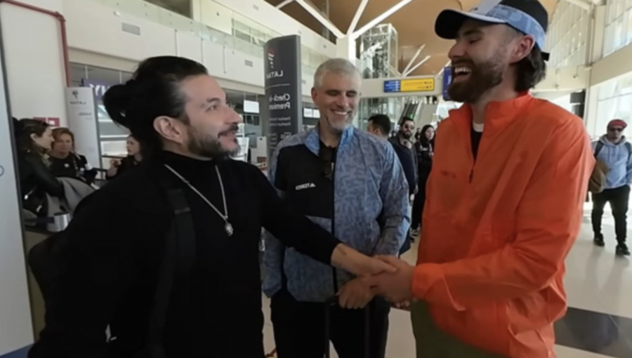 Felipe Avello protagonizó singular momento junto a Ben Brereton