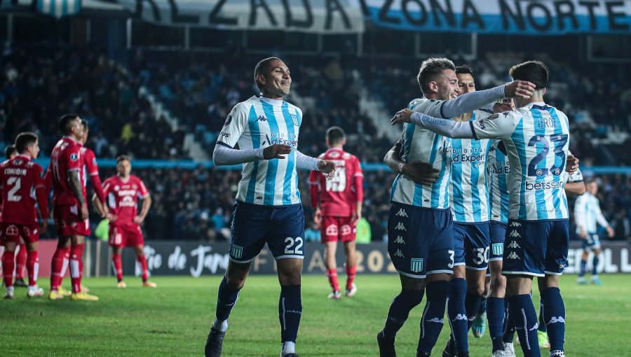 Ñublense perdió por goleada ante Racing, pero igualmente clasificó a playoff de Copa Sudamericana