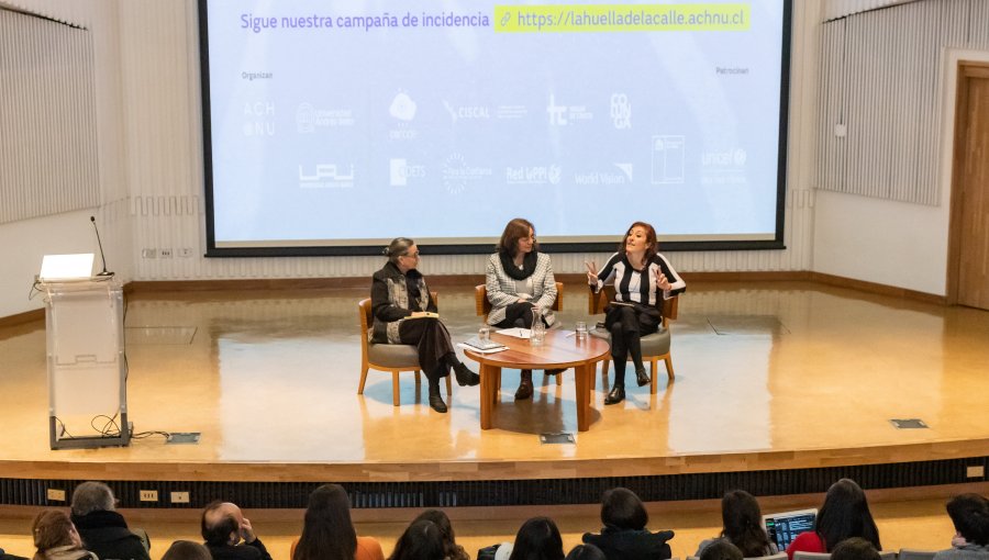 Seminario “La Infancia que nos robaron” abordó preocupación por aumento y condiciones de niños, niñas y adolescentes en situación de calle