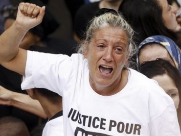 "Vio una cara árabe, un niño y quiso quitarle la vida": El dolor de la madre del adolescente asesinado por la policía en Francia