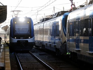 Anuncian normalización del servicio de trenes entre Santiago y Curicó