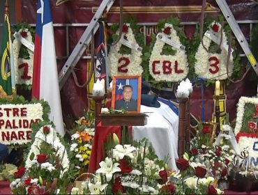 En emotiva ceremonia despidieron en Linares al bombero mártir Robinson Altamirano