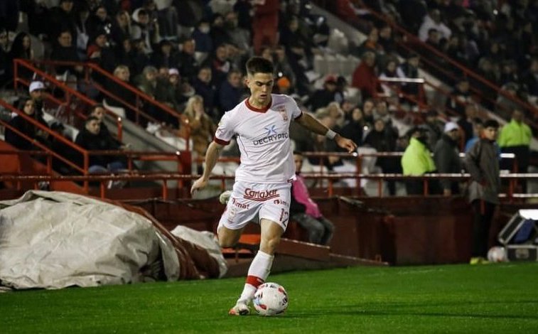 Huracán le informó a Universidad Católica cuánto deberá pagar para fichar a Guillermo Soto