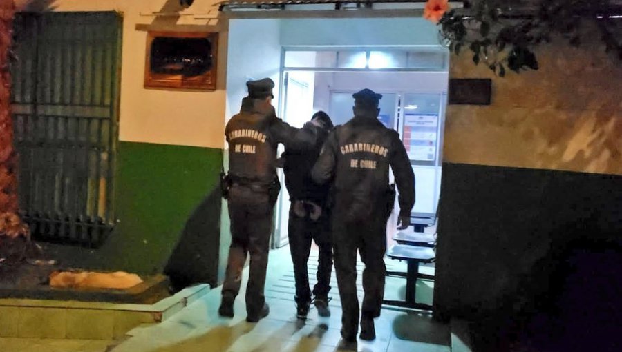 Detienen a extranjeros que agredieron a conductor para robarle un notebook y su celular en Antofagasta