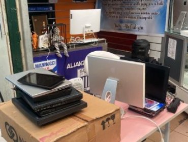 Recuperan en Persa Biobío más de 70 computadores que habían sido robados desde colegio en Colina