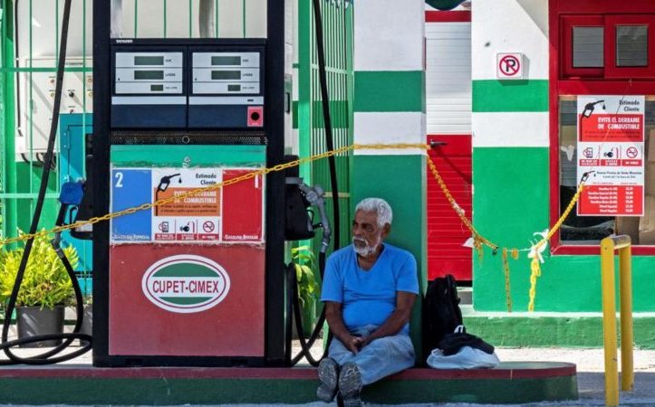 La severa crisis de combustible empuja a Cuba a buscar ayuda en su antiguo aliado, Rusia