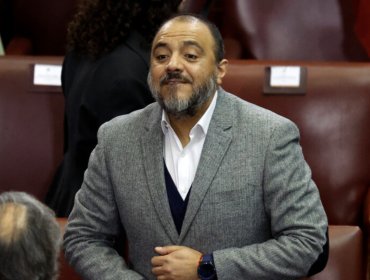 Ministro Ávila responde a la acusación constitucional en su contra y asegura que "no cumple requisitos"