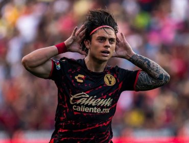 Joaquín Montecinos tildó de "ignorantes" a chilenos que critican al fútbol mexicano: "Esta liga es totalmente superior"