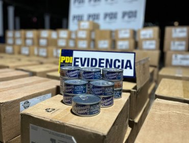 Recuperan más de 7 mil latas de atún robados desde un contenedor en Valparaíso: tres personas fueron detenidas