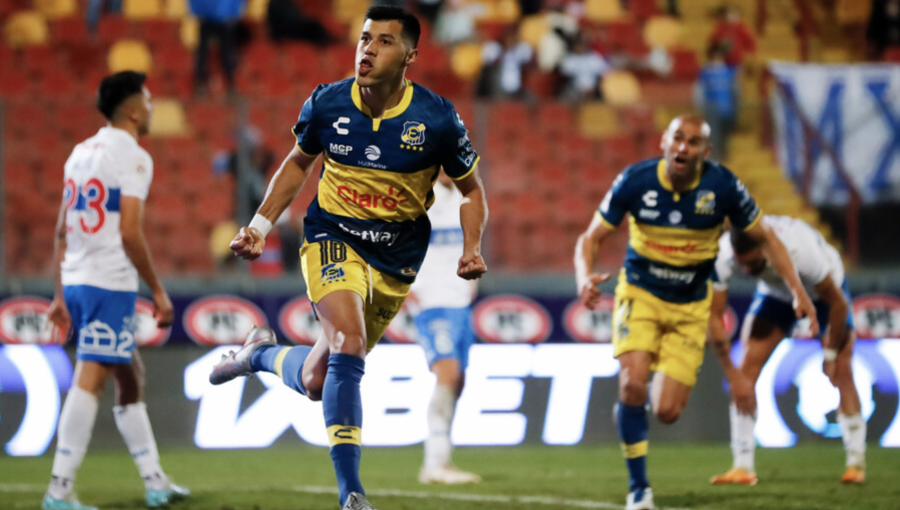 Universidad Católica vuelve a llenarse de dudas tras agónica derrota con Everton