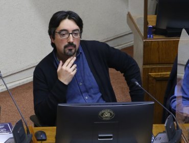 Senador Latorre no asistió por "un tope en la agenda" a reunión de presidentes de partidos oficialistas