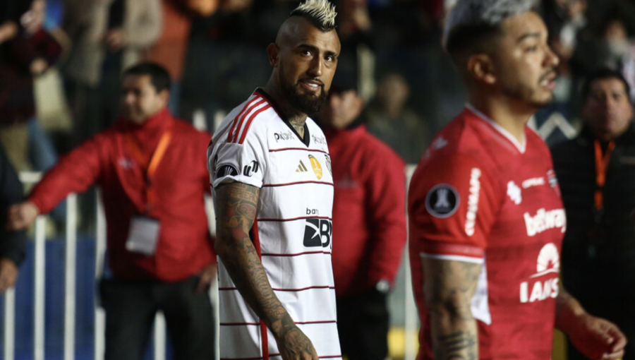 Por su escasa continuidad, Arturo Vidal estaría buscando acelerar su salida de Flamengo en Brasil
