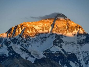 Cinco turistas mexicanos y un piloto nepalí murieron al estrellarse helicóptero en alrededores del Everest