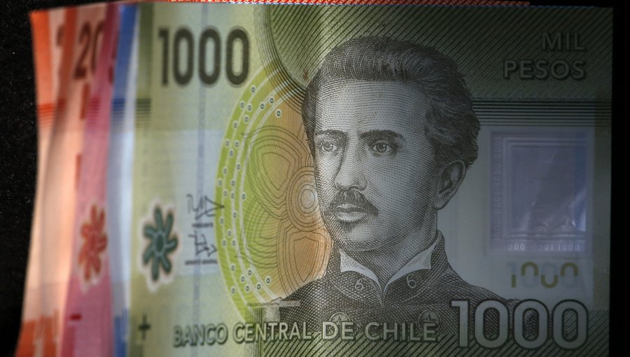 Banco Central confirmó que actualmente en Chile están circulando menos billetes de $1.000