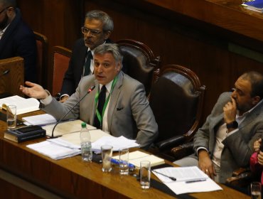 Defensa de ministro Ávila afirma que de acogerse la AC en su contra "lo que se busca sería cortarle las manos"