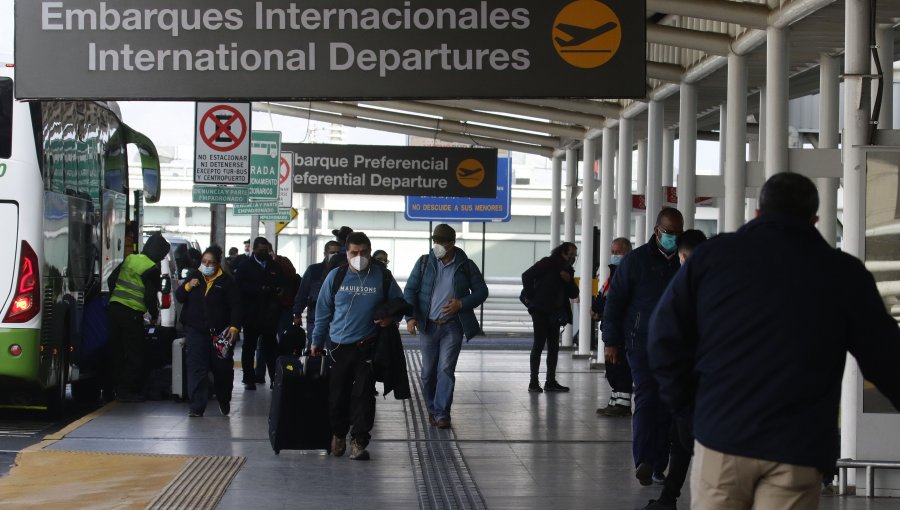 FNE presentó recomendaciones para que acceso a infraestructura en aeropuerto de Santiago se asigne de manera competitiva