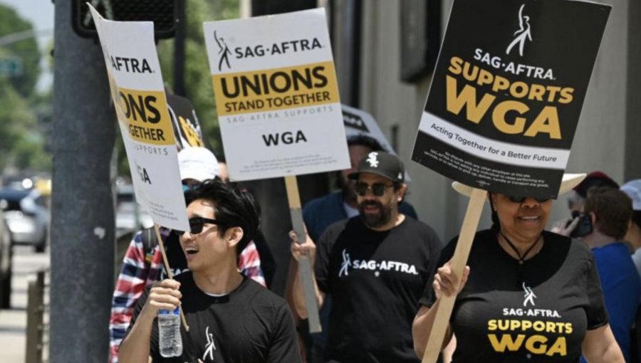 Sindicato de actores de Estados Unidos inicia huelga que paralizará la industria del cine y la televisión de Hollywood