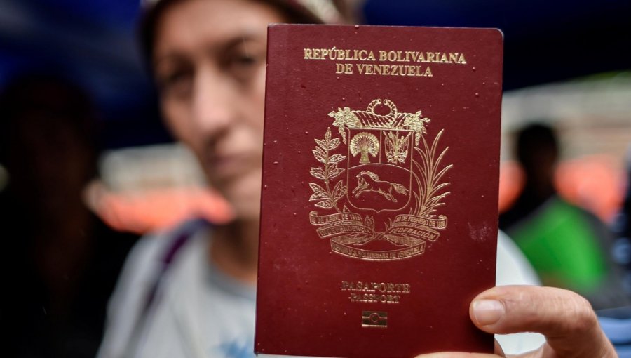 "Ya no nos quieren acá": Los miles de venezolanos que ahora se enfrentan a ser indocumentados en Colombia