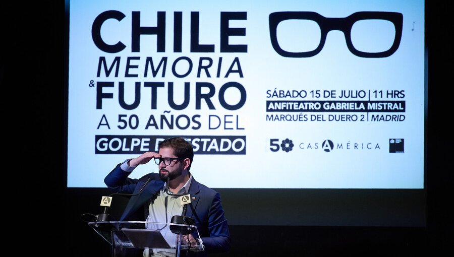 Presidente Gabriel Boric conmemoró los 50 años del golpe de Estado en acto organizado por la Casa de América en Madrid