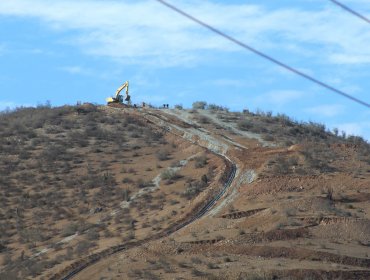 Piden sanciones a Minera Las Cenizas por vertimiento de relave en la comuna de Cabildo