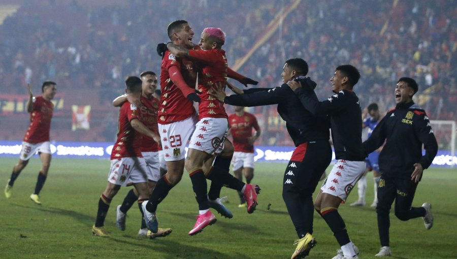 U. Española goleó a la U y le impidió mantenerse en la cima del Campeonato