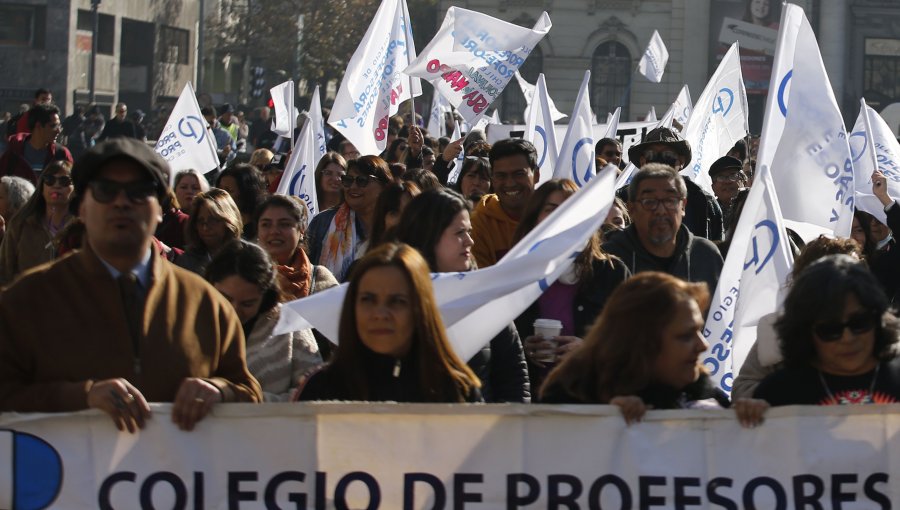 Colegio de Profesores reafirmó paro nacional de 24 horas para el miércoles 26 de julio