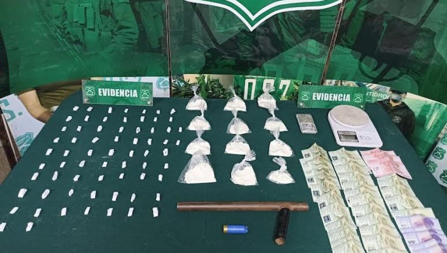 Detienen a dos sujetos por tráfico de drogas en la población Porvenir Bajo de Valparaíso