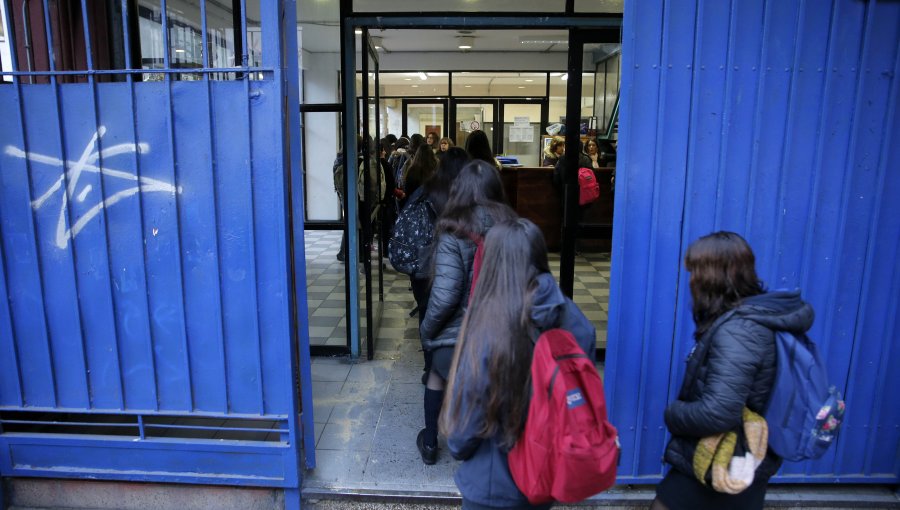 Estudiante de 14 años fue acusado de violar a una compañera de escuela en Limache