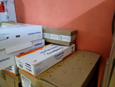 Farmacia del Hospital de Quilpué en la ruina: Denuncian pérdidas de $100 millones en medicamentos y hasta fecas de roedores