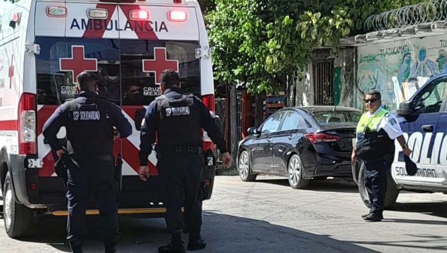 Turista chilena apuñaló en el cuello a compatriota y luego se lanzó desde un tercer piso en Playa del Carmen