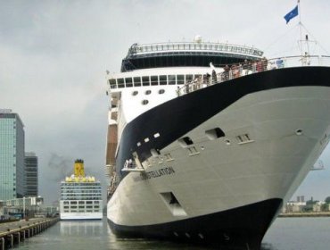 Ámsterdam prohibe ingreso de cruceros para limitar el número de visitantes y frenar la contaminación