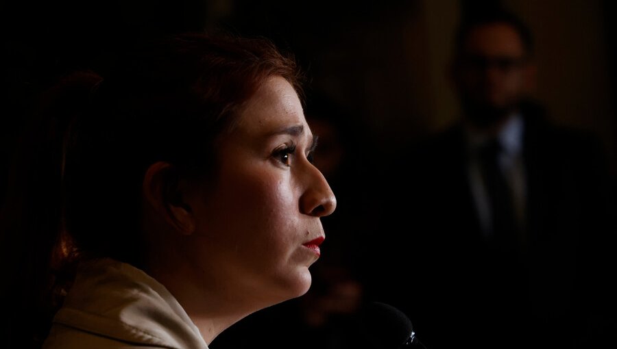 Tribunal de Revolución Democrática condena a diputada Catalina Pérez a un año de suspensión