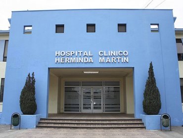 Paciente de 12 años queda en riesgo vital tras caer desde el quinto del Hospital Herminda Martín de Chillán