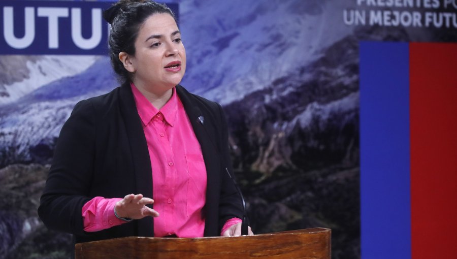 Ministra Orellana y denuncia contra fundador de CS y el FA: "Condenamos todo acto de violencia"