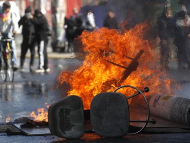 Comisión de Seguridad aprobó indicación que busca penas de cárcel a quienes porten combustibles en manifestaciones